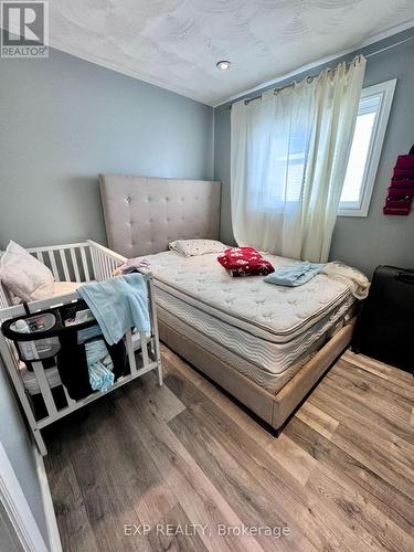 284 Maple Street N, Timmins, ON - Indoor Photo Showing Bedroom