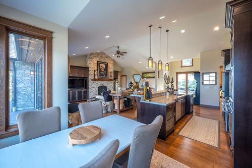 136 Flagstone Rise, Naramata, BC - Indoor Photo Showing Dining Room