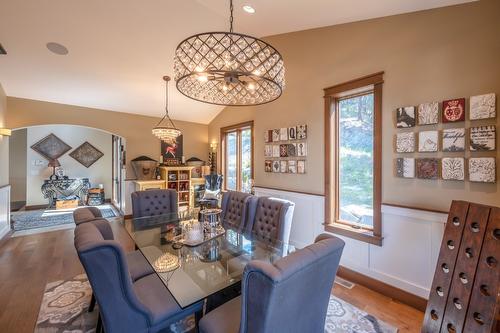 136 Flagstone Rise, Naramata, BC - Indoor Photo Showing Dining Room