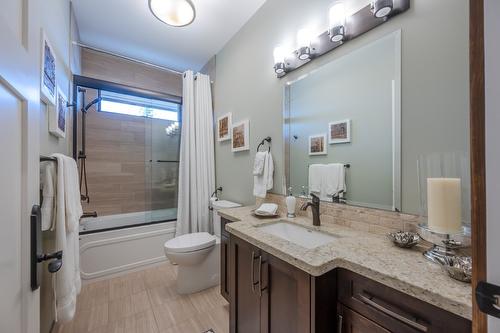 136 Flagstone Rise, Naramata, BC - Indoor Photo Showing Bathroom