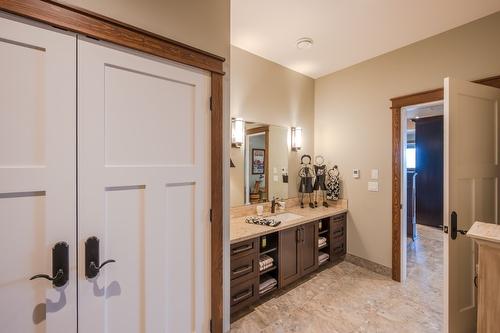 136 Flagstone Rise, Naramata, BC - Indoor Photo Showing Bathroom