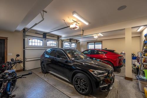 136 Flagstone Rise, Naramata, BC - Indoor Photo Showing Garage