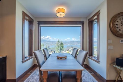 136 Flagstone Rise, Naramata, BC - Indoor Photo Showing Dining Room