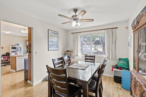 2523 Rhondda Crescent, Kelowna, BC - Indoor Photo Showing Dining Room