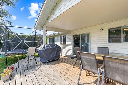 2523 Rhondda Crescent, Kelowna, BC - Outdoor With Deck Patio Veranda With Exterior