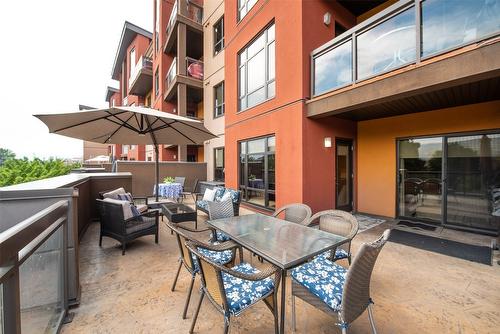 359-654 Cook Road, Kelowna, BC - Outdoor With Exterior