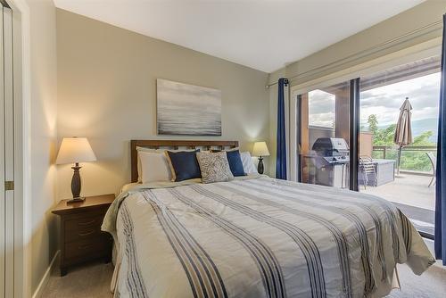 359-654 Cook Road, Kelowna, BC - Indoor Photo Showing Bedroom