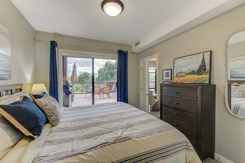 359-654 Cook Road, Kelowna, BC - Indoor Photo Showing Bedroom