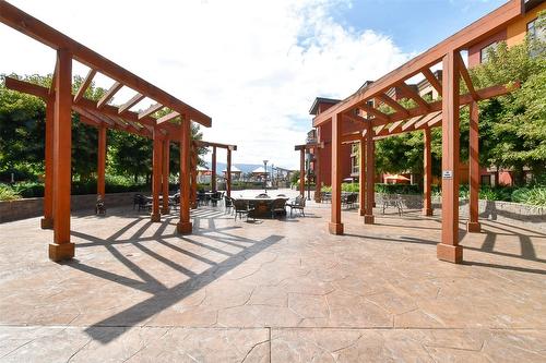 359-654 Cook Road, Kelowna, BC - Outdoor