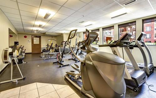 359-654 Cook Road, Kelowna, BC - Indoor Photo Showing Gym Room