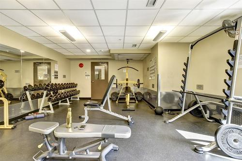 359-654 Cook Road, Kelowna, BC - Indoor Photo Showing Gym Room