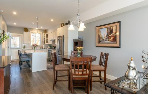 8-1910 11 Avenue, Salmon Arm, BC - Indoor Photo Showing Dining Room