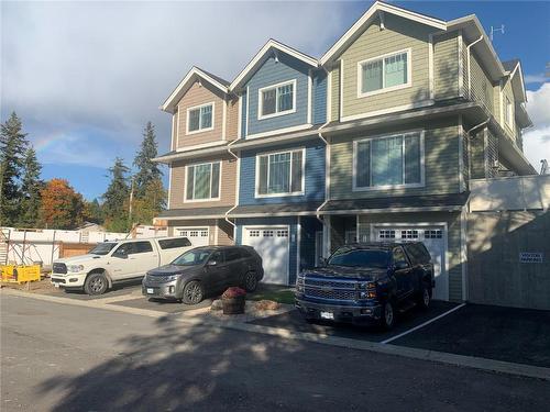 6-1910 11 Avenue, Salmon Arm, BC - Outdoor With Facade