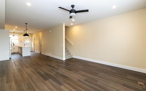 4-1910 11 Avenue, Salmon Arm, BC - Indoor Photo Showing Bathroom