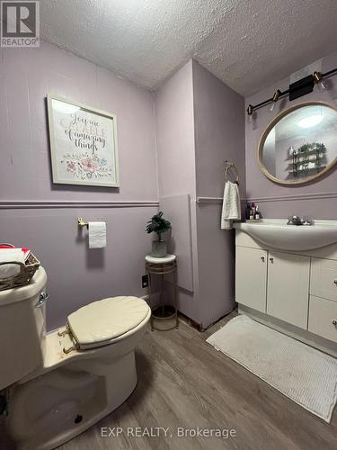 206 Ottolen Street, Timmins, ON - Indoor Photo Showing Bathroom