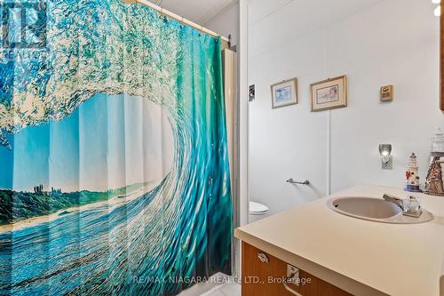 150 - 3033 Townline Road, Fort Erie, ON - Indoor Photo Showing Bathroom