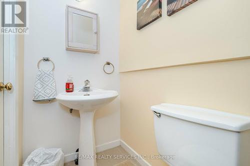 198 Martindale Crescent, Brampton, ON - Indoor Photo Showing Bathroom