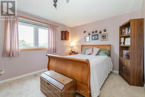 198 Martindale Crescent, Brampton, ON - Indoor Photo Showing Bedroom