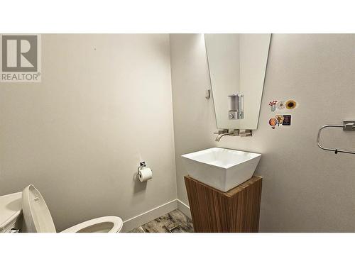 1851 Diamond View Drive, West Kelowna, BC - Indoor Photo Showing Other Room