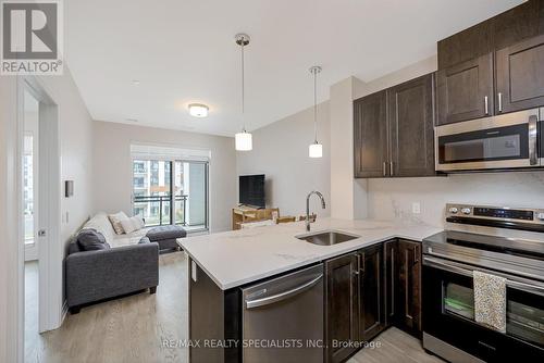 313 - 470 Gordon Krantz Avenue, Milton, ON - Indoor Photo Showing Kitchen