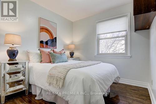 42 Wilmont Drive, Toronto, ON - Indoor Photo Showing Bedroom