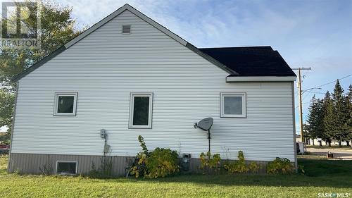 329 1St Avenue Se, Sturgis, SK - Outdoor With Exterior