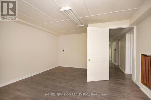 530 Dean Avenue, Oshawa, ON - Indoor Photo Showing Other Room