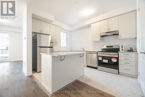 77 - 1317 Leriche Way, Milton, ON - Indoor Photo Showing Kitchen