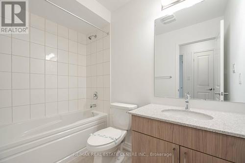 77 - 1317 Leriche Way, Milton, ON - Indoor Photo Showing Bathroom