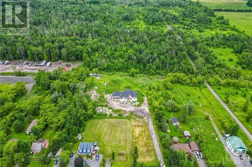 1695 Old Montreal Road, Ottawa, ON - Outdoor