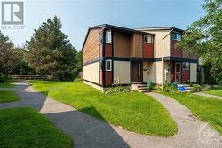 114 MCCLINTOCK WAY  Ottawa, ON K2L 2A4