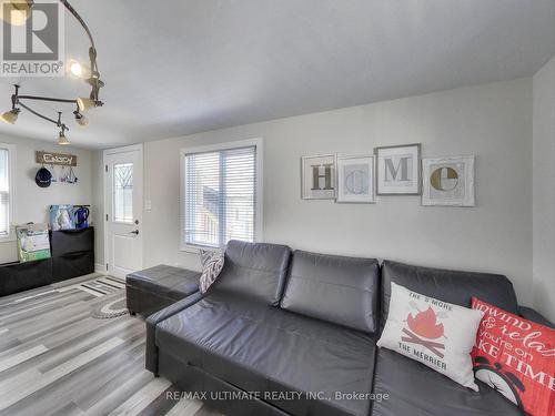 774 Jacksonville Road, Georgina, ON - Indoor Photo Showing Living Room