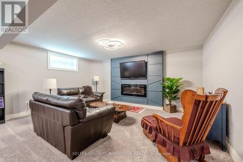 24 Serviceberry Lane, Norfolk, ON - Indoor Photo Showing Living Room With Fireplace