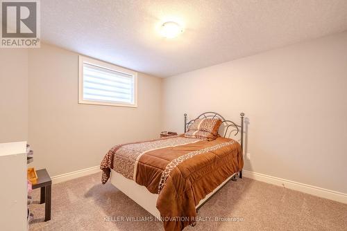 24 Serviceberry Lane, Norfolk, ON - Indoor Photo Showing Bedroom