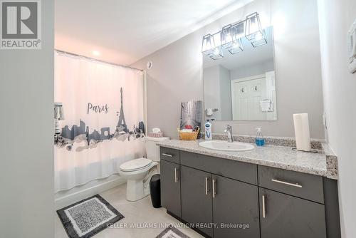 24 Serviceberry Lane, Norfolk, ON - Indoor Photo Showing Bathroom