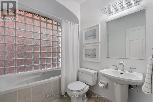 7 Glencairn Avenue, Toronto, ON - Indoor Photo Showing Bathroom