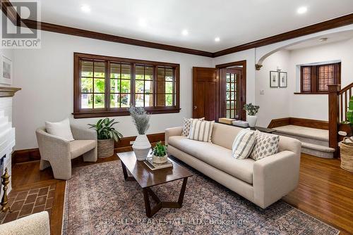 7 Glencairn Avenue, Toronto, ON - Indoor Photo Showing Living Room