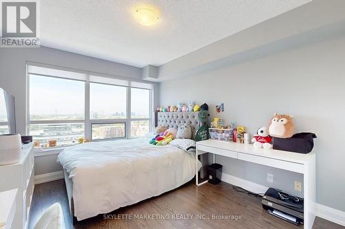 Ph15 - 370 Highway 7 E, Richmond Hill, ON - Indoor Photo Showing Bedroom