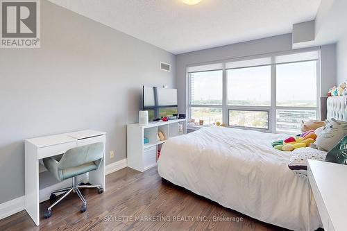 Ph15 - 370 Highway 7 E, Richmond Hill, ON - Indoor Photo Showing Bedroom