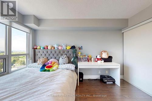 Ph15 - 370 Highway 7 E, Richmond Hill, ON - Indoor Photo Showing Bedroom