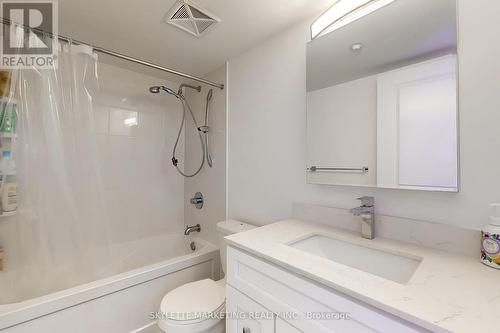 Ph15 - 370 Highway 7 E, Richmond Hill, ON - Indoor Photo Showing Bathroom