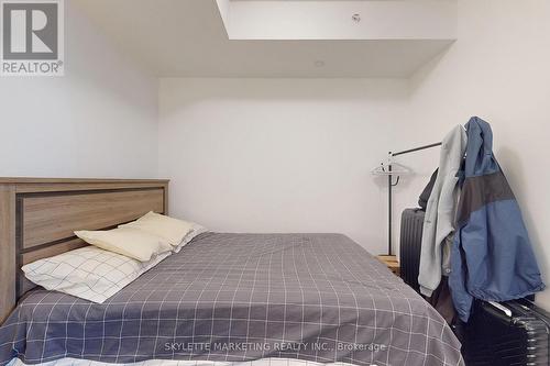 Ph15 - 370 Highway 7 E, Richmond Hill, ON - Indoor Photo Showing Bedroom