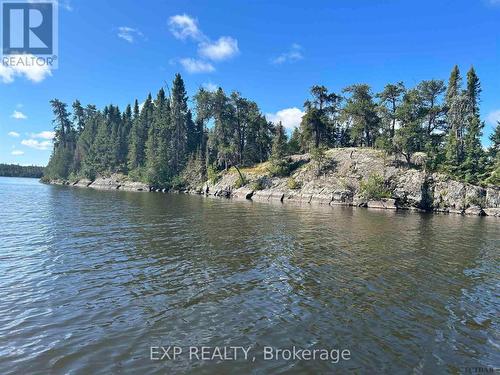 Island Sesekinika Lake, Timiskaming Remote Area, ON 