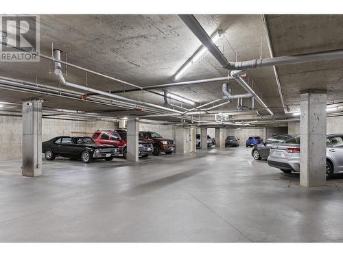 1905 Pandosy Street Unit# 101, Kelowna, BC - Indoor Photo Showing Garage