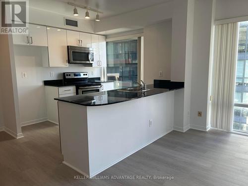 916 - 50 John Street, Toronto, ON - Indoor Photo Showing Kitchen