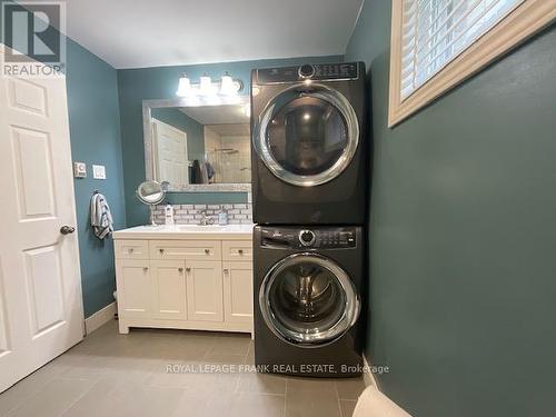 9 Locust Lane, Curve Lake First Nation 35 (Curve Lake First Nation), ON - Indoor Photo Showing Laundry Room