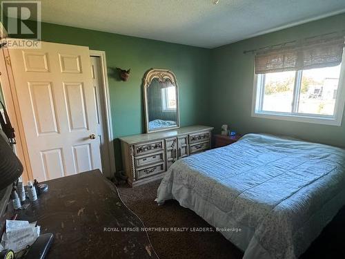 13435 Highway 101 E, Timmins, ON - Indoor Photo Showing Bedroom