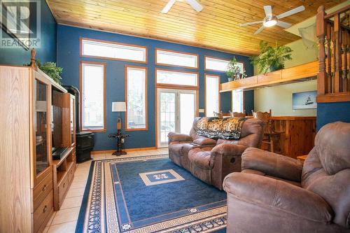 460 Red Pine Dr, Sault Ste. Marie, ON - Indoor Photo Showing Living Room