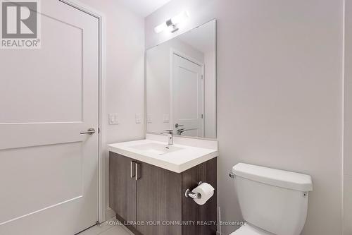 207 - 7895 Jane Street, Vaughan, ON - Indoor Photo Showing Bathroom