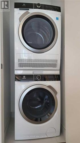 2609 - 138 Downes Street, Toronto, ON - Indoor Photo Showing Laundry Room